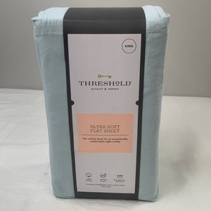 Brand New Threshold King Size Light Blue Ultra Soft 100% cotton flat sheet